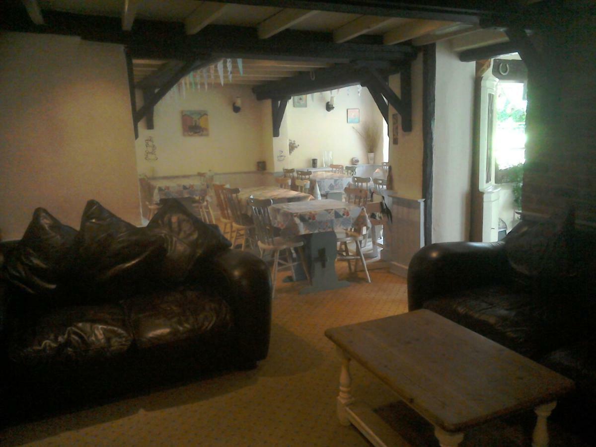 Alvediston The Crown Inn المظهر الخارجي الصورة